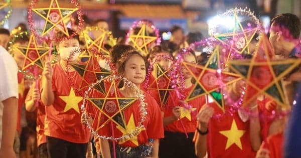 rước đèn trung thu